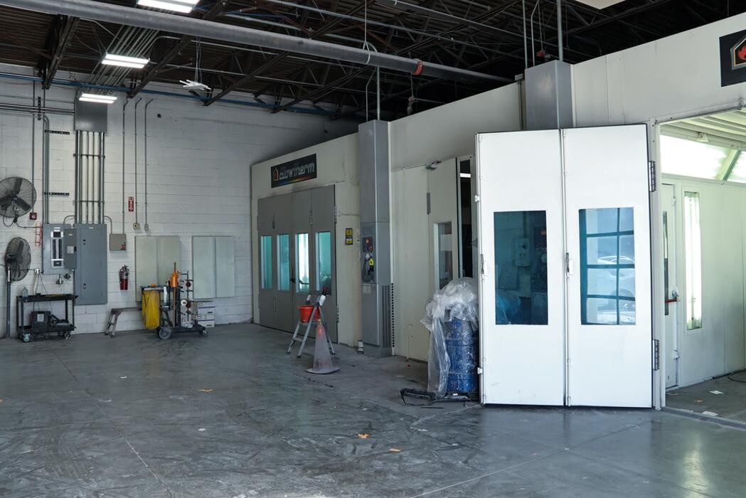 Images Crash Champions Collision Repair Ind Hwy 40