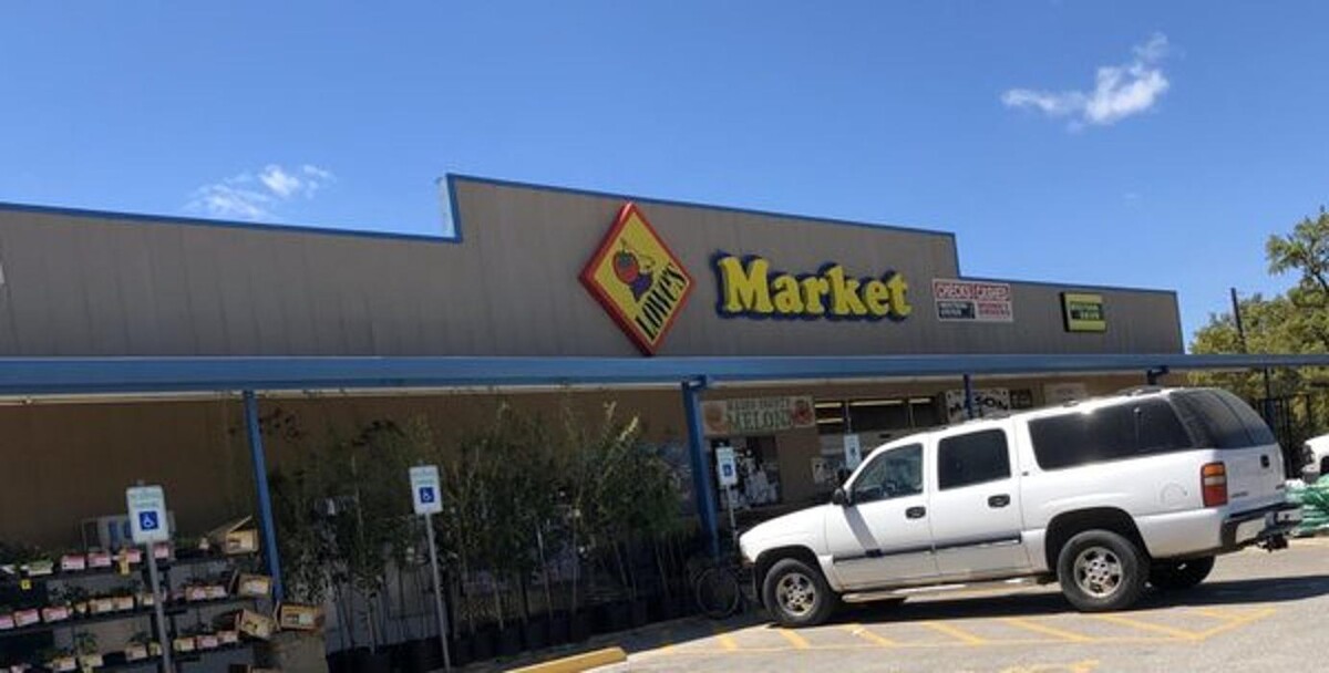 Images Lowe's Market