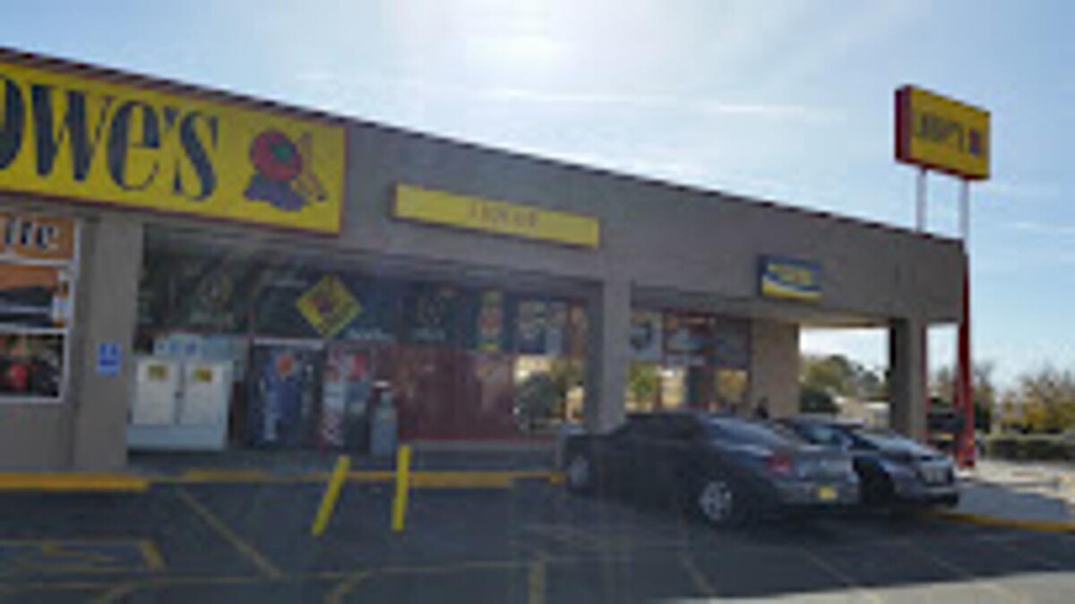 Images Lowe's Market