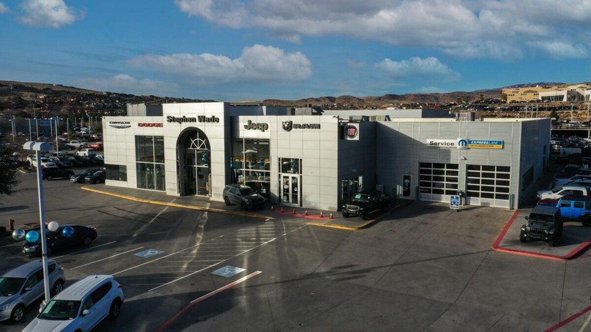 Images Stephen Wade Chrysler Jeep Dodge Ram FIAT