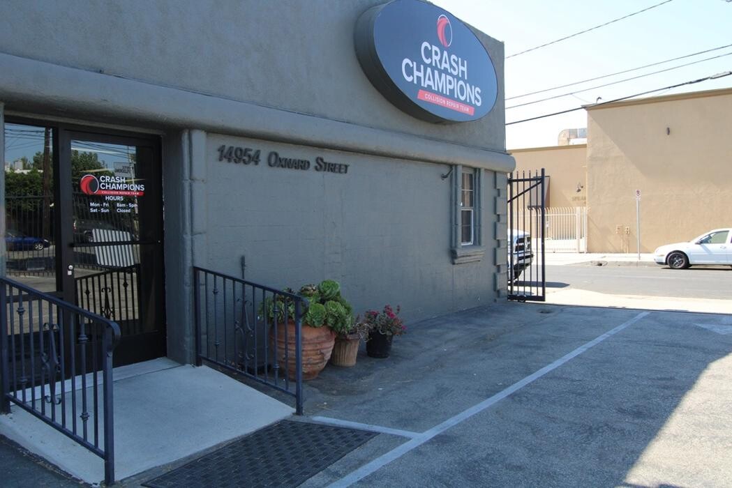 Images Crash Champions Collision Repair Van Nuys Oxnard