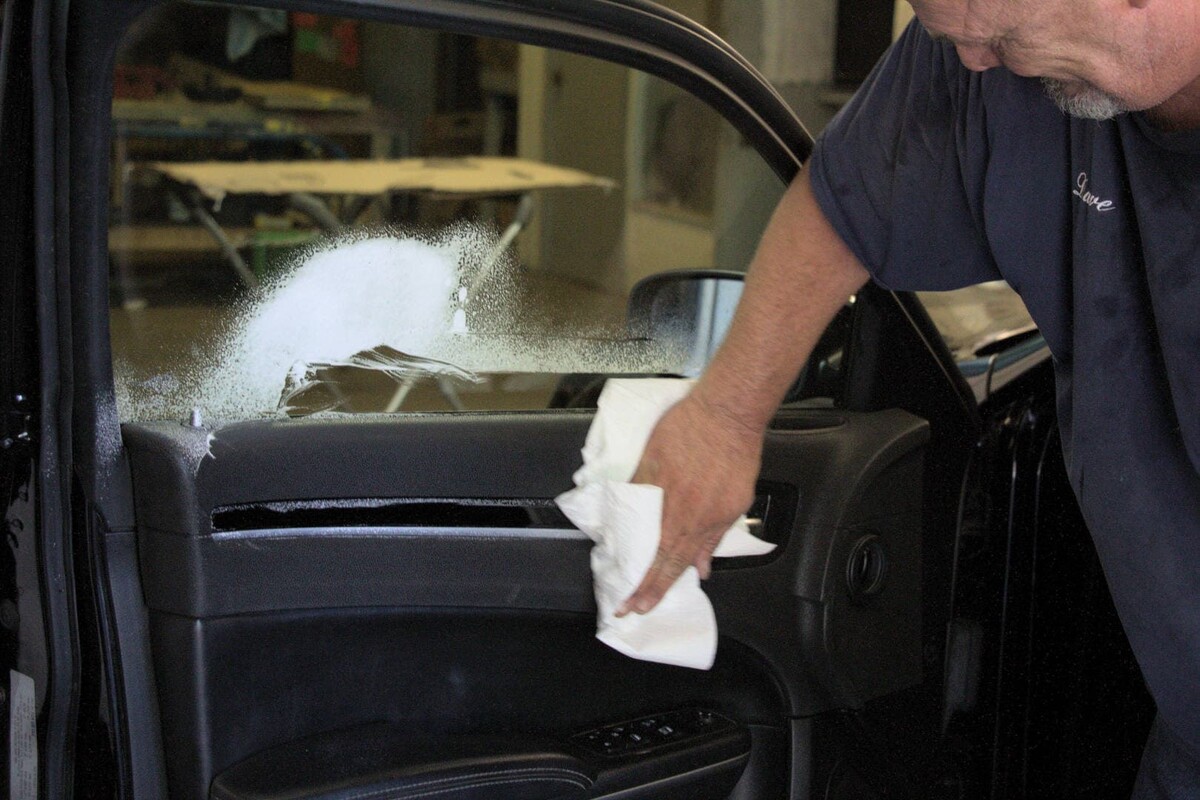Images Senneco Auto Glass