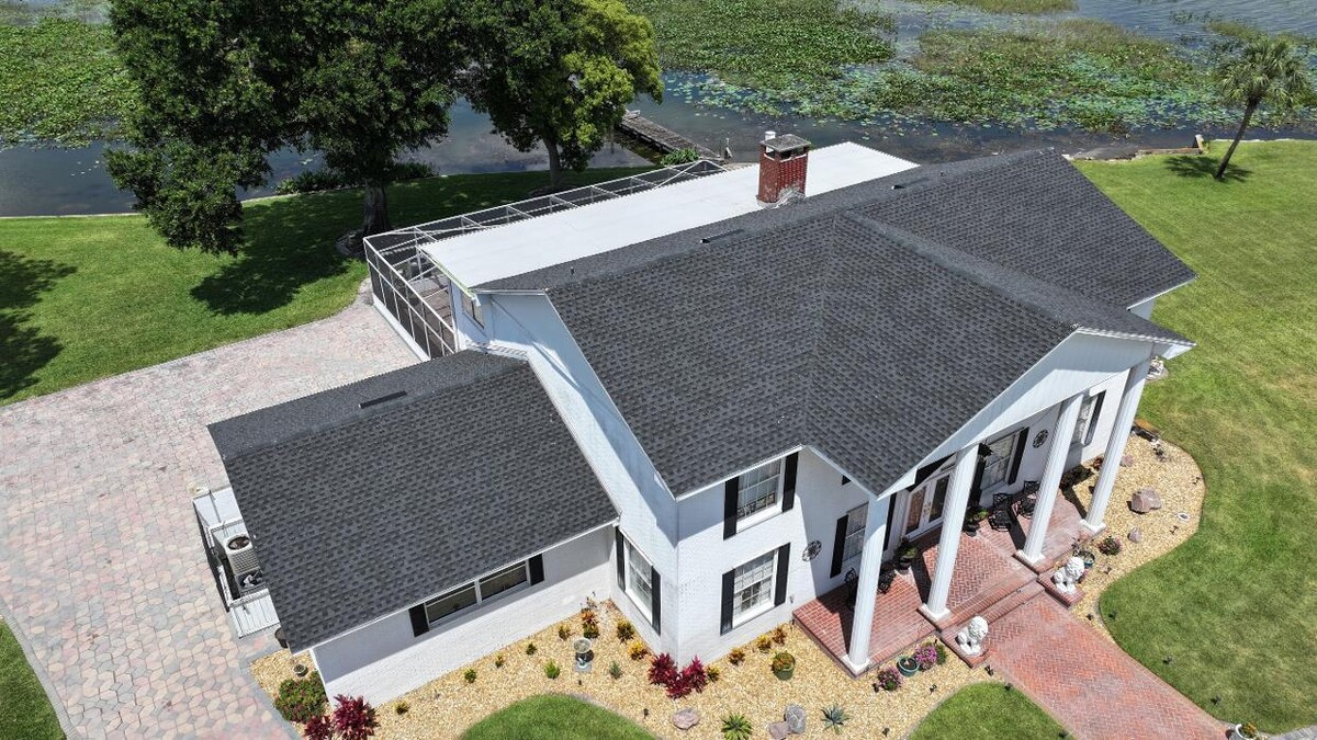 Images Bob & Jerry's Roofing Inc.