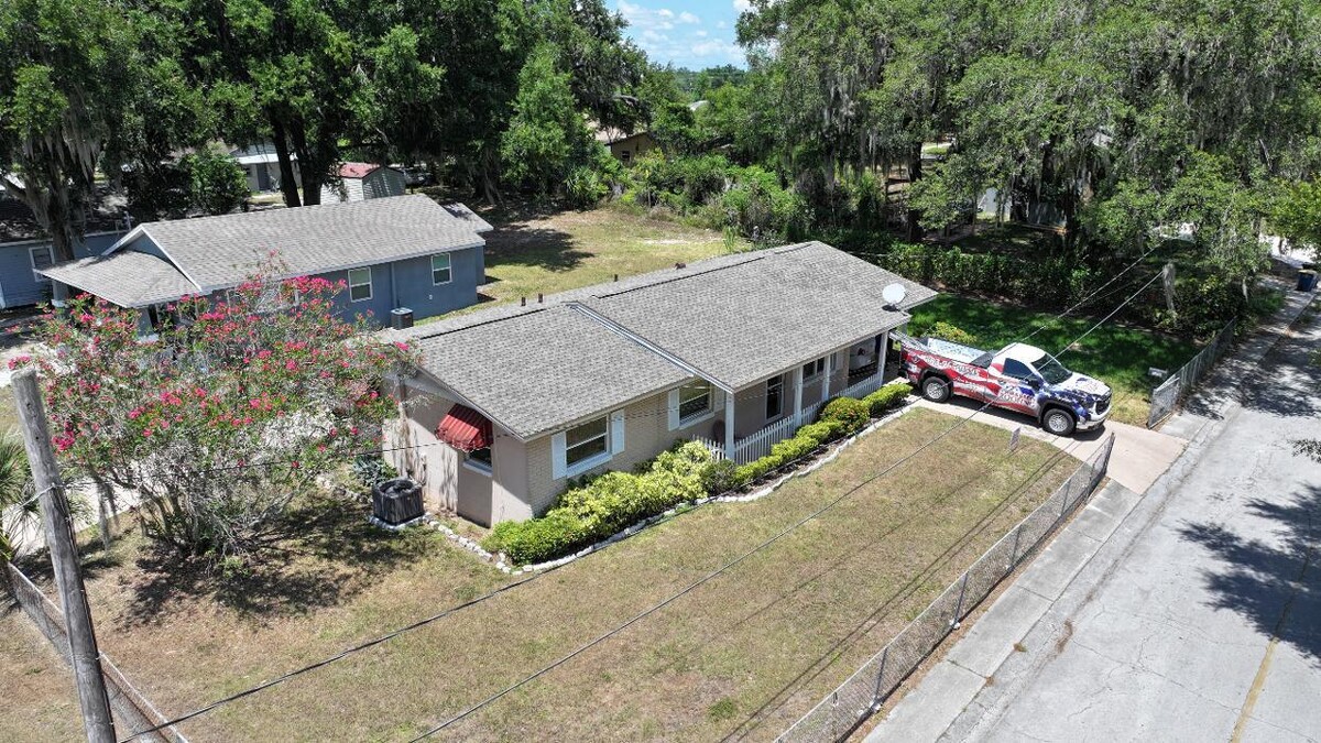 Images Bob & Jerry's Roofing Inc.