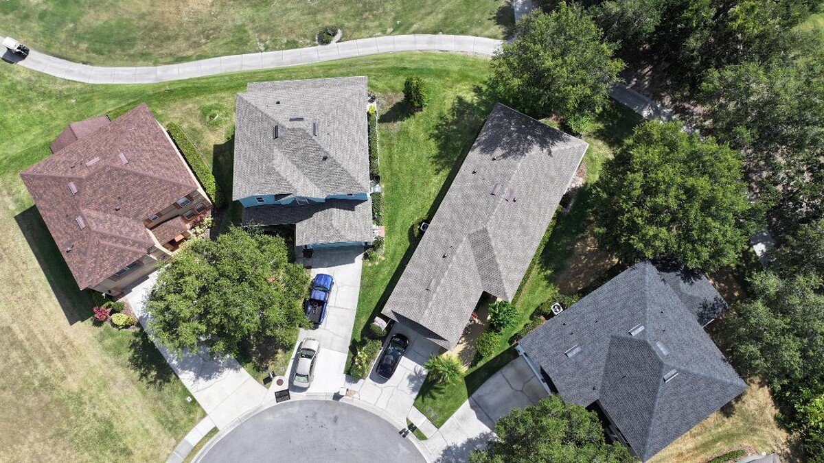 Images Bob & Jerry's Roofing Inc.