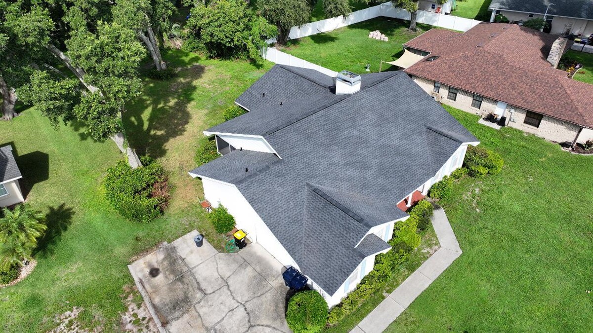 Images Bob & Jerry's Roofing Inc.