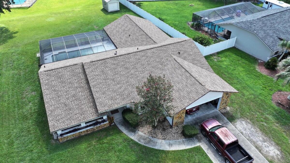 Images Bob & Jerry's Roofing Inc.