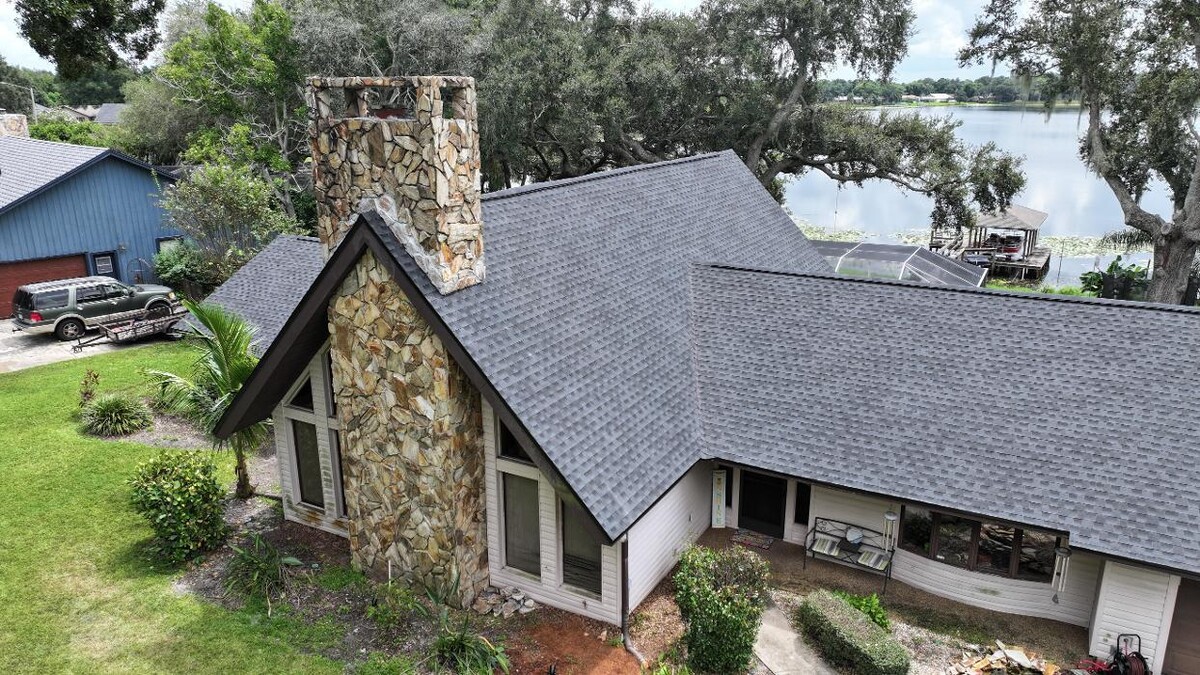 Images Bob & Jerry's Roofing Inc.