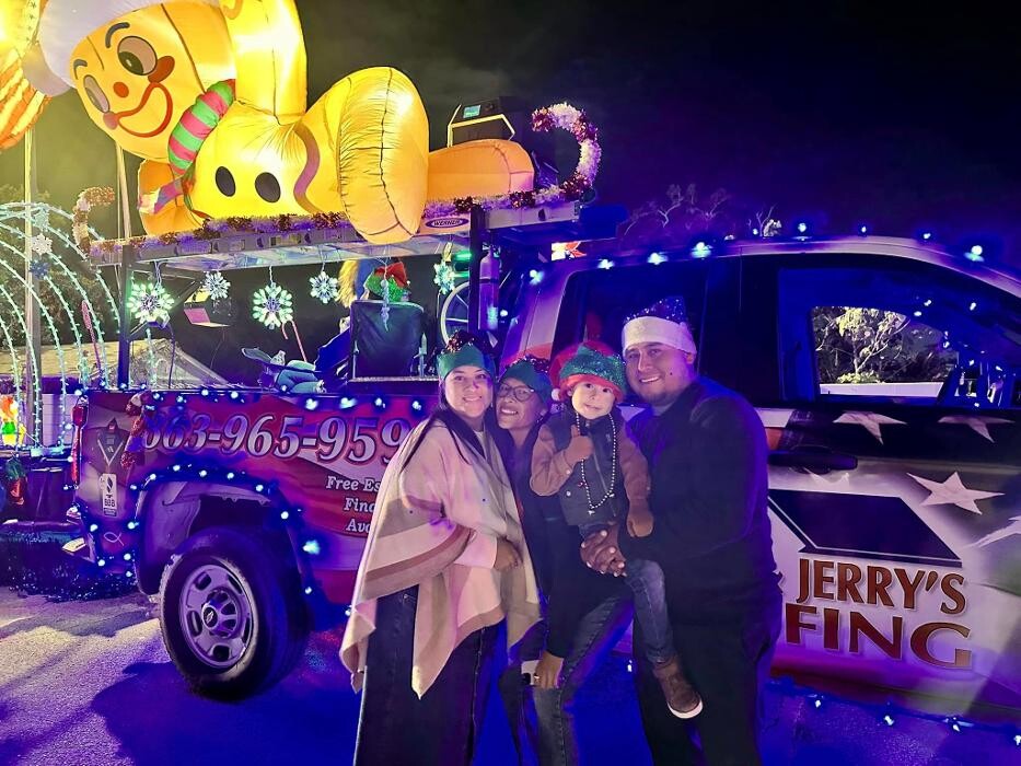 Images Bob & Jerry's Roofing Inc.