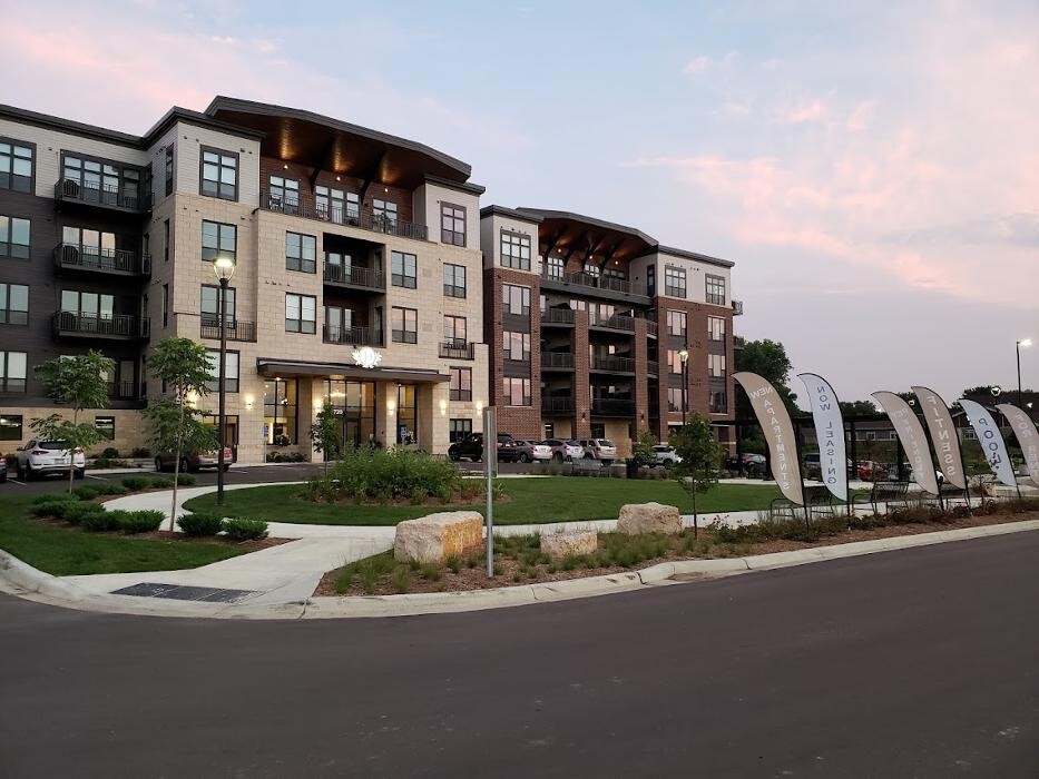 Images The Reserve at Mendota Village