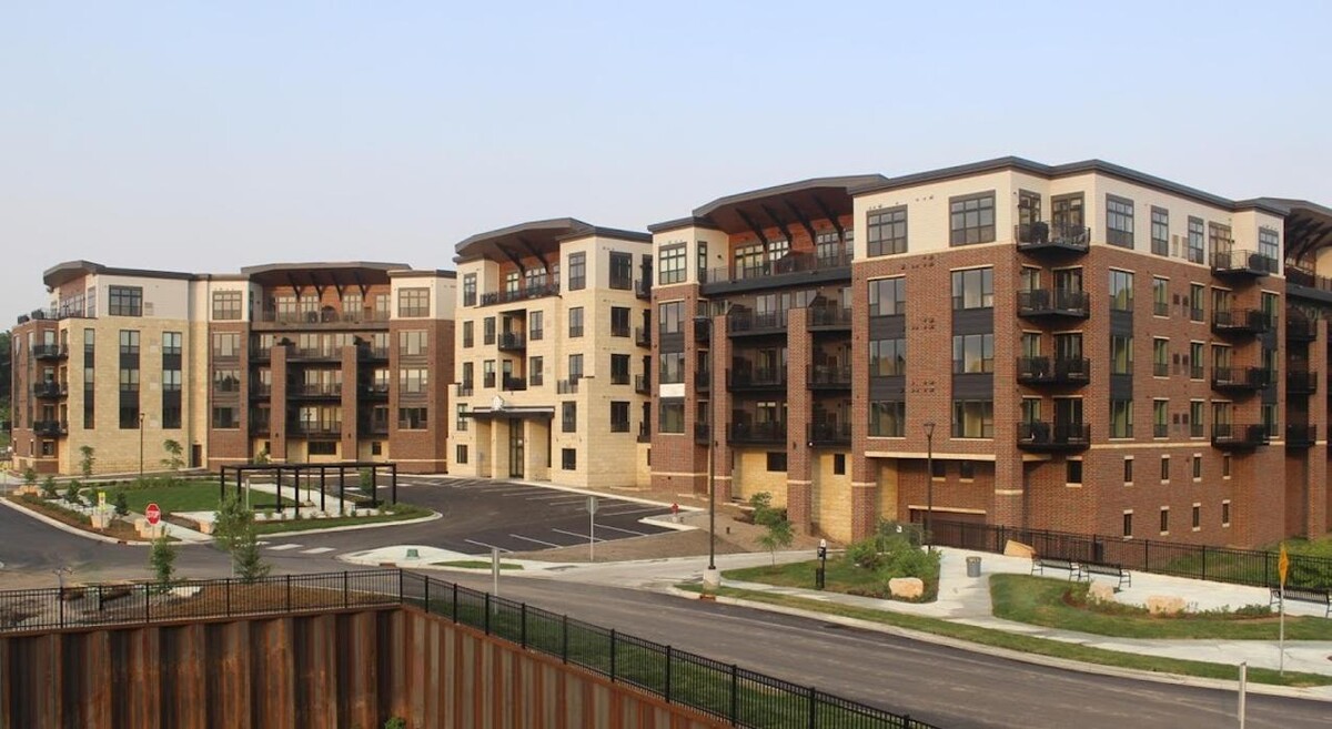 Images The Reserve at Mendota Village