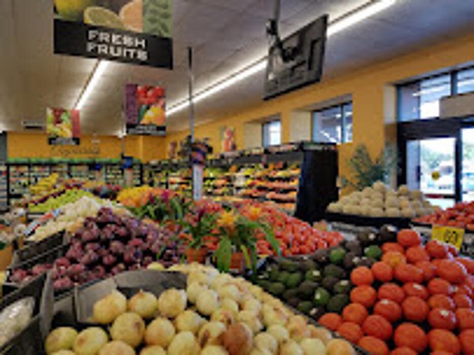 Images Lowe's Corner Market