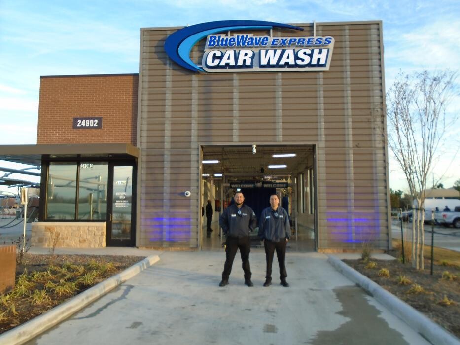 Images BlueWave Express Car Wash