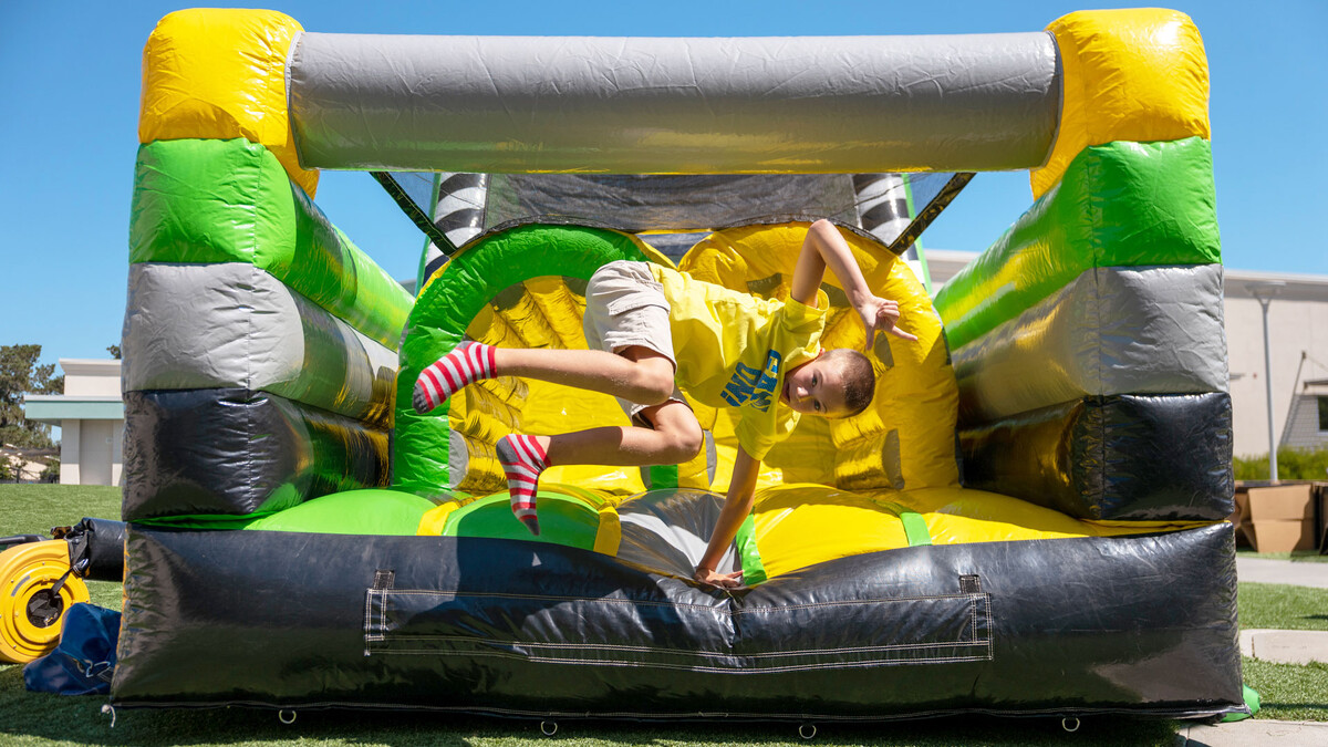 Images Steve & Kate's Camp - Chicago West Loop