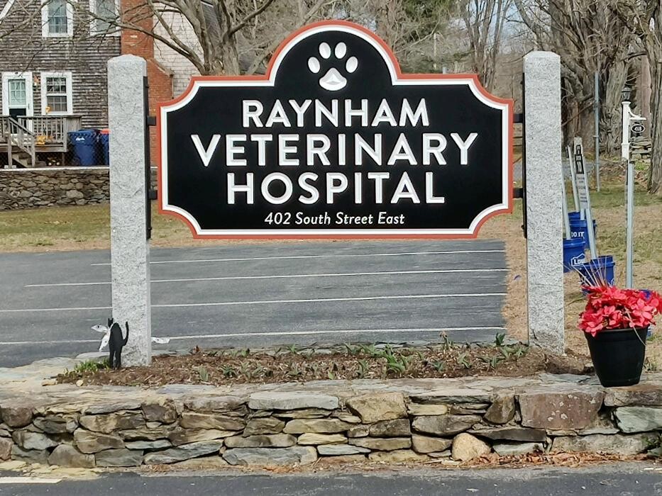 Images Raynham Veterinary Hospital, Inc.