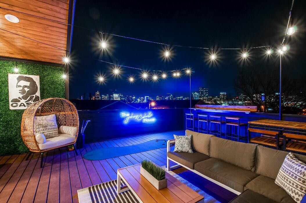 Images MISFIT HOMES