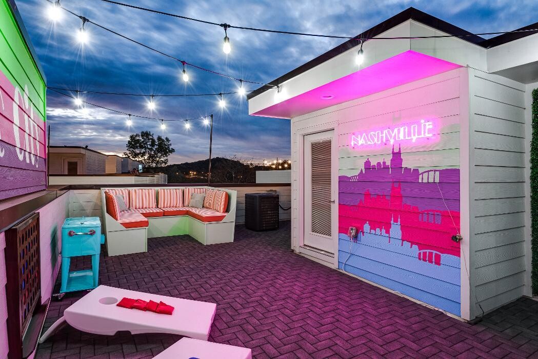 Images MISFIT HOMES