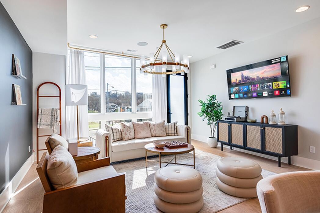 Images MISFIT HOMES