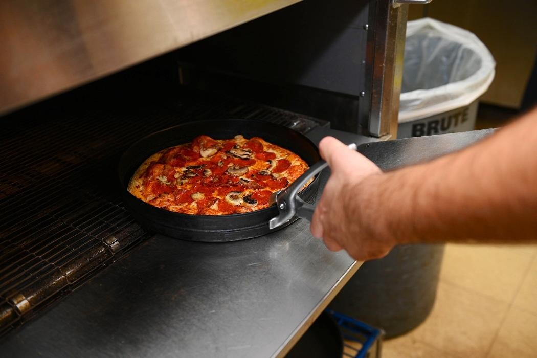 Images Hungry Howie's Pizza