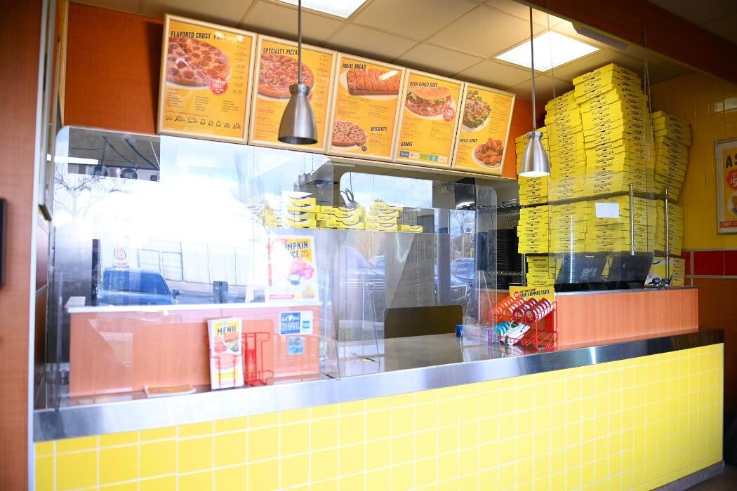 Images Hungry Howie's Pizza