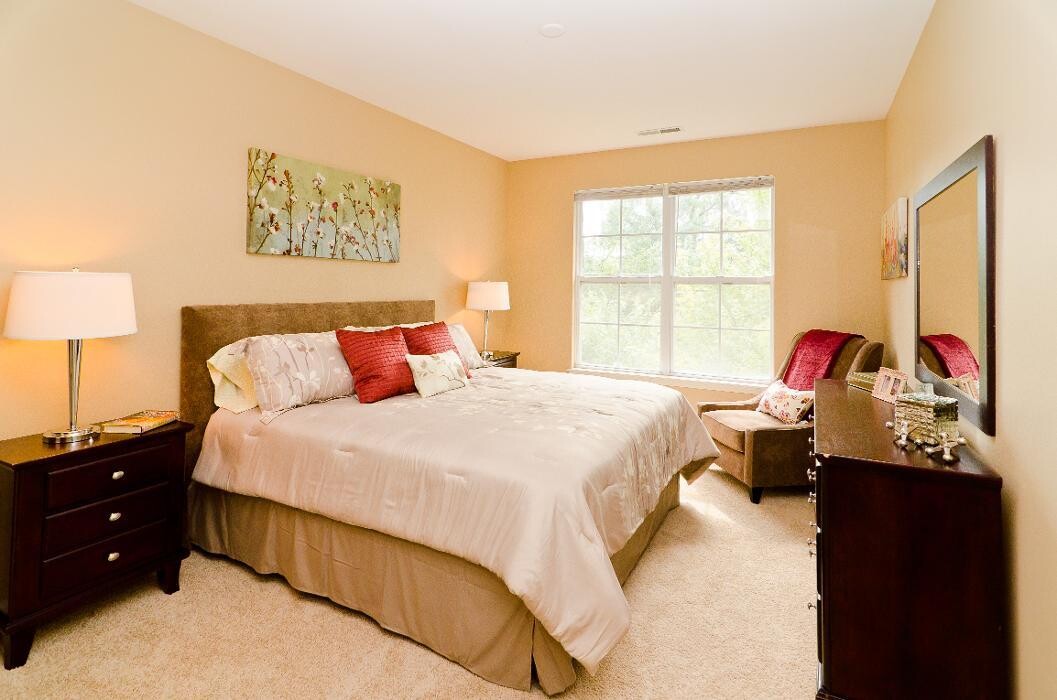 Images Ovaltine Court