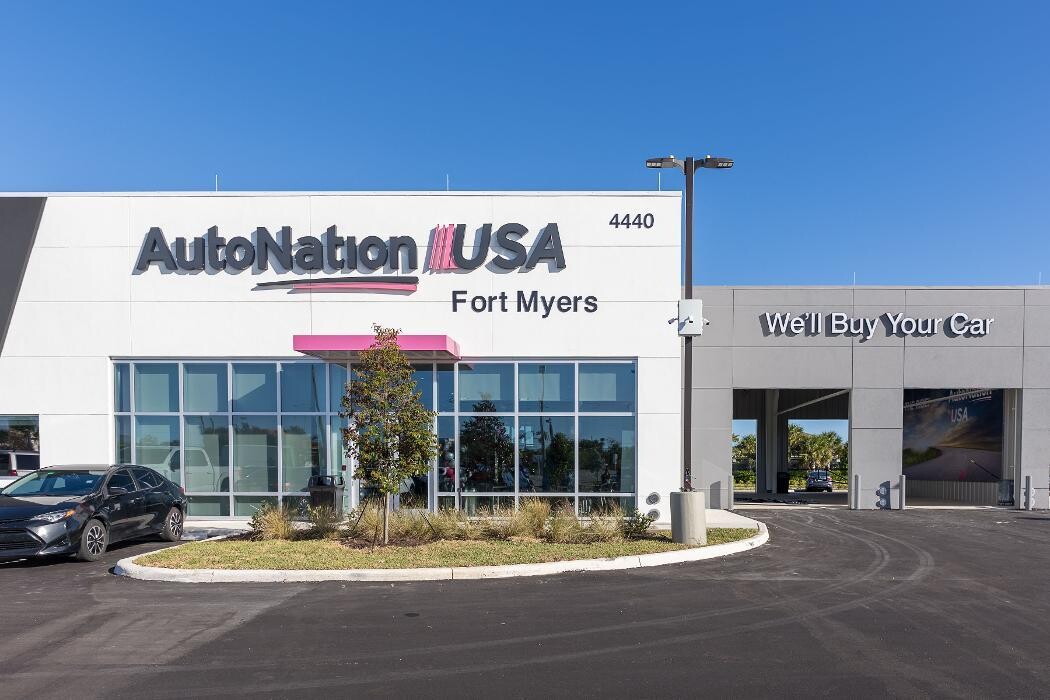 Images AutoNation USA Fort Myers