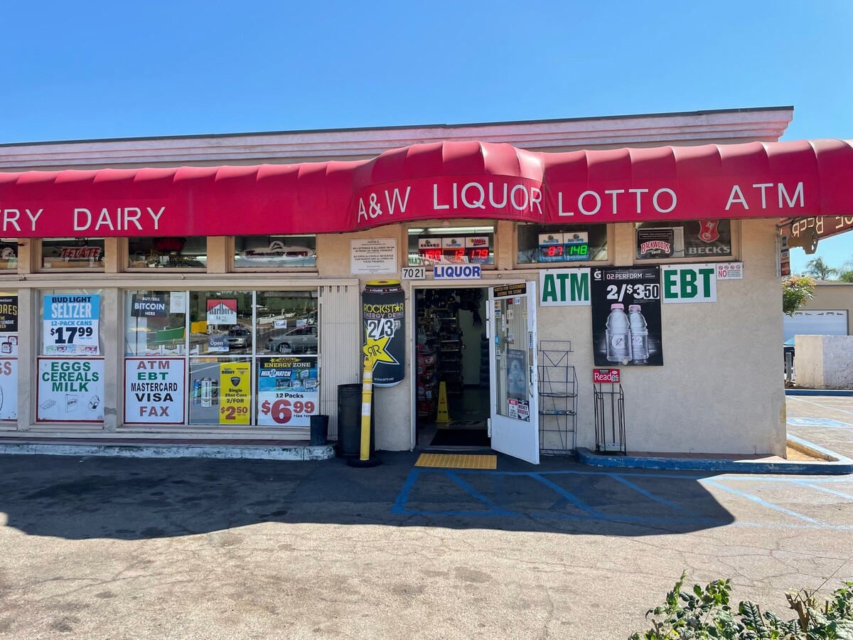 Images InstaBitATM Bitcoin ATM