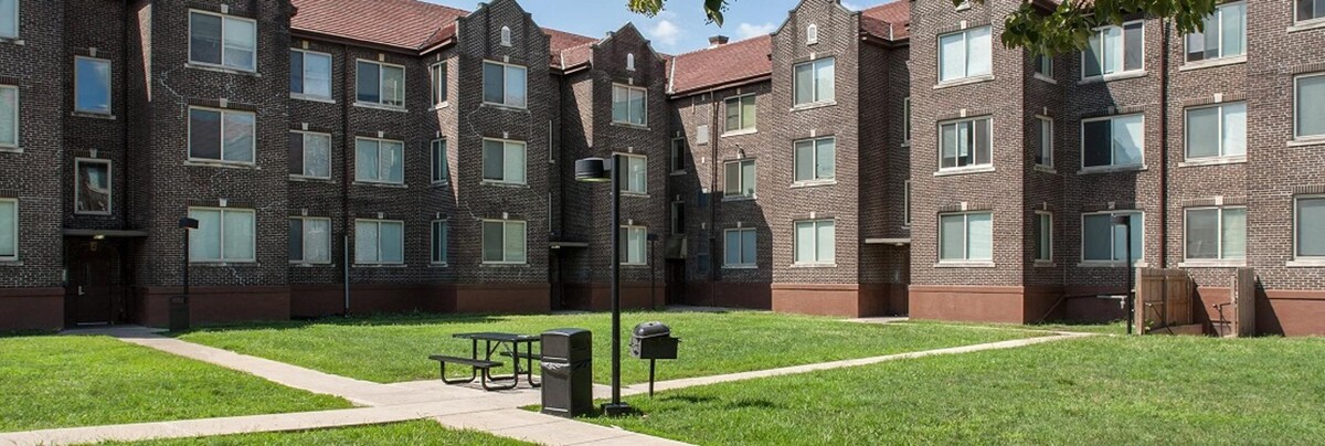 Images Brownstone Apartments