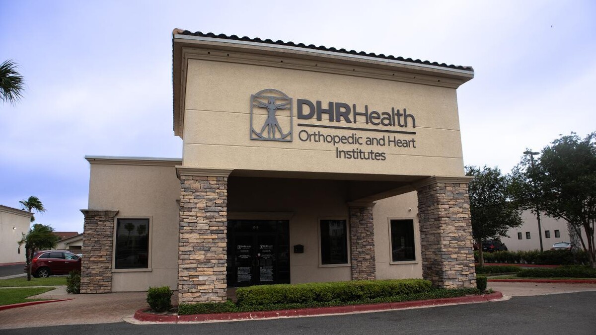 Images DHR Health Orthopedic Institute