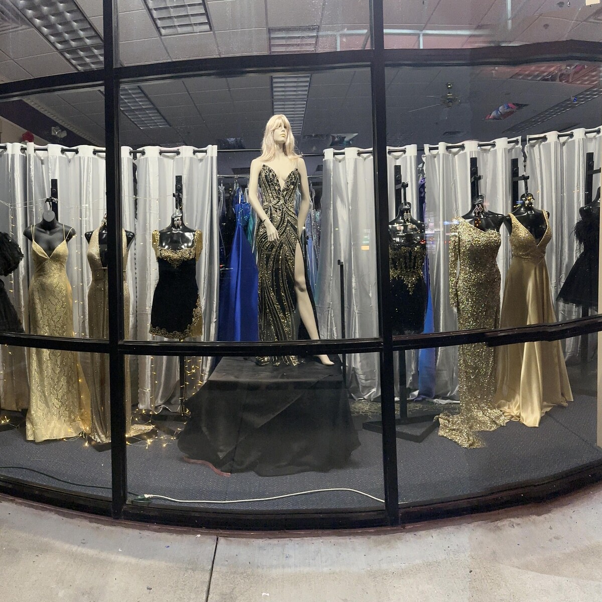 Images Signatures Formal Boutique