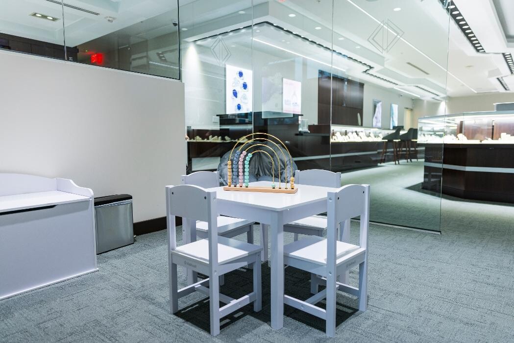 Images Diamonds Direct Milwaukee