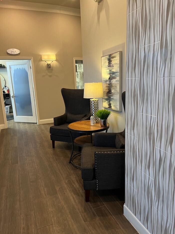 Images Century Salon Suites