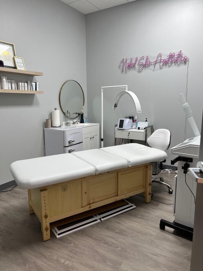 Images Century Salon Suites