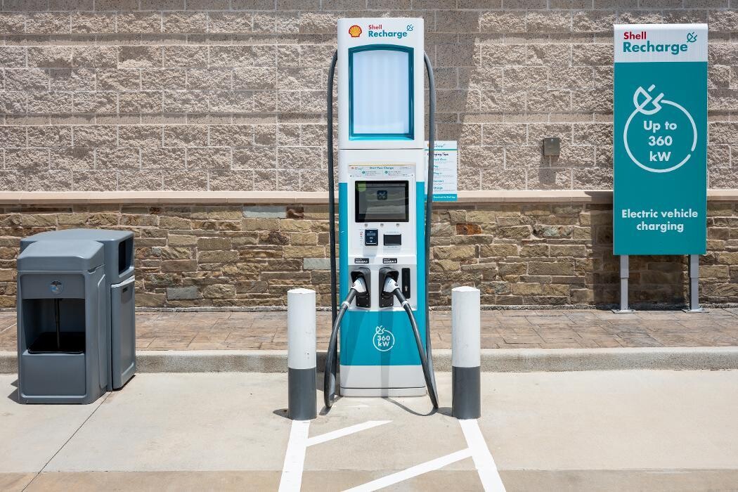 Images Shell Recharge Charging Station