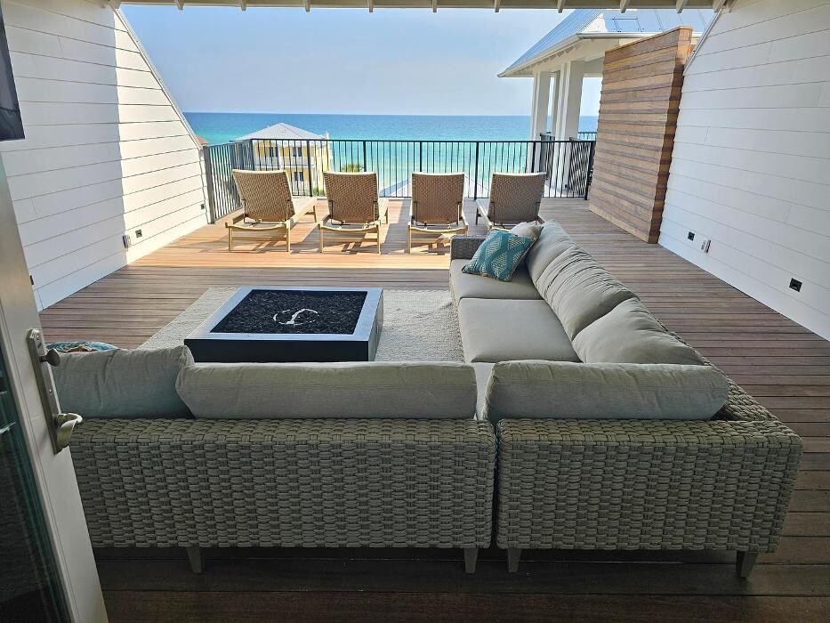 Images Design & Dwell Homes