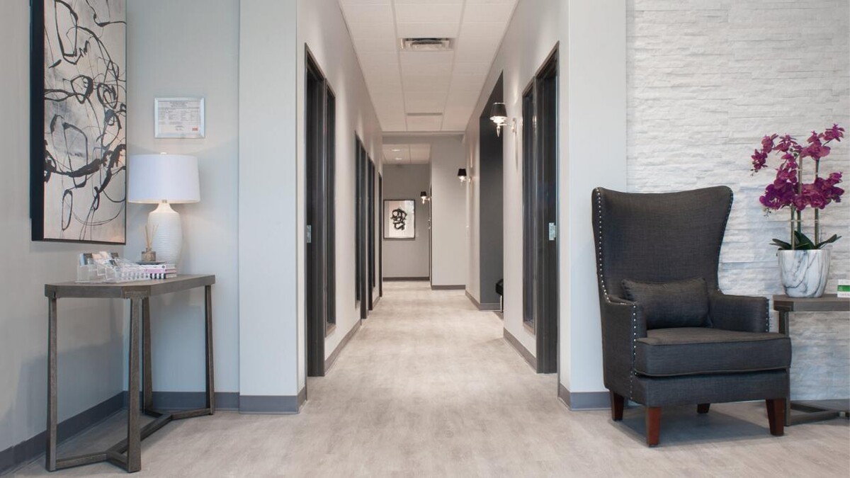 Images Century Salon Suites - Frisco