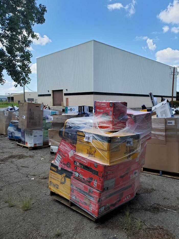 Images Detroit Pallet Liquidation