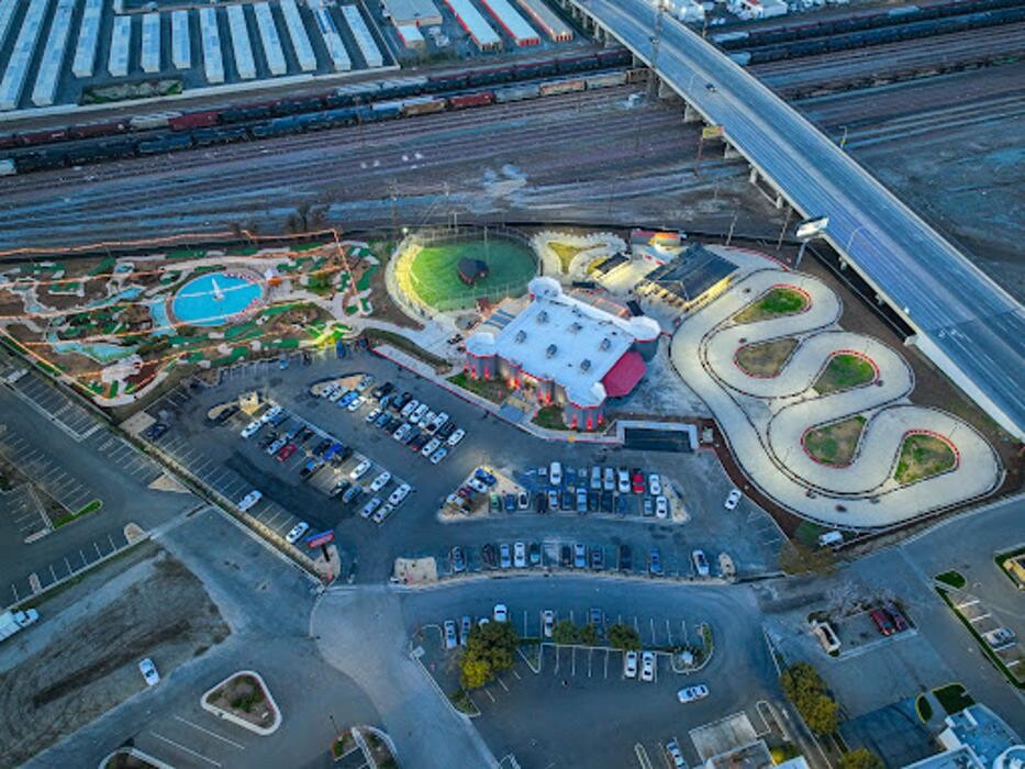 Images MB2 Entertainment Bakersfield