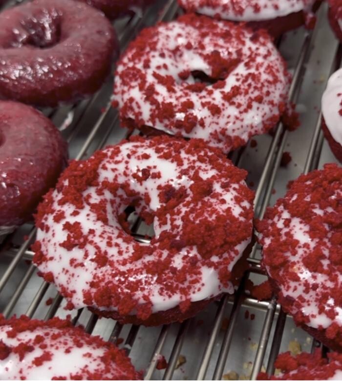 Images RINGS DONUTS AND COFFEE