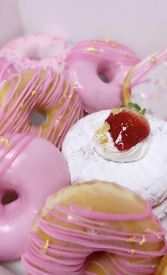 Images RINGS DONUTS AND COFFEE