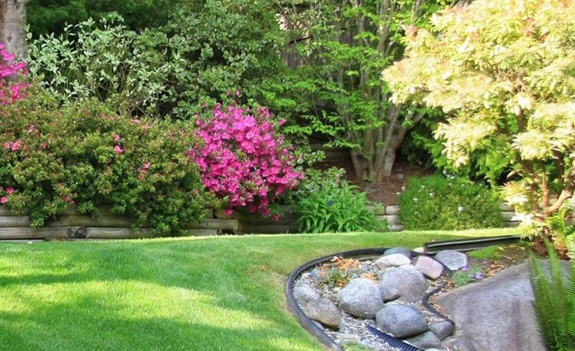 Images Greenup Lawn, Landscape, & Sprinklers