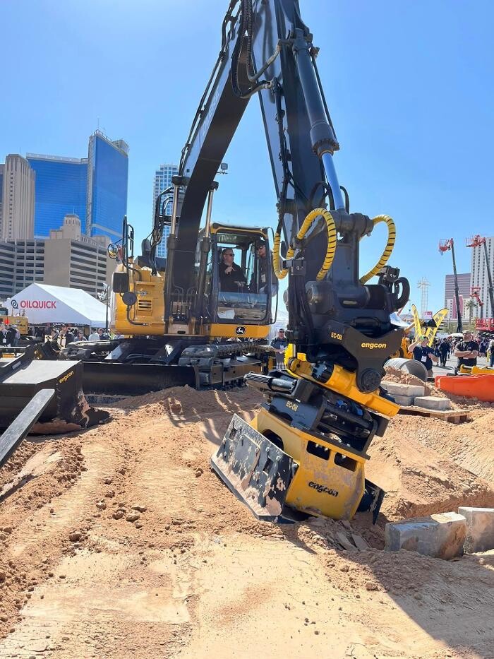 Images Greenup Lawn, Landscape, & Sprinklers