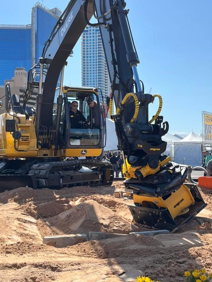 Images Greenup Lawn, Landscape, & Sprinklers