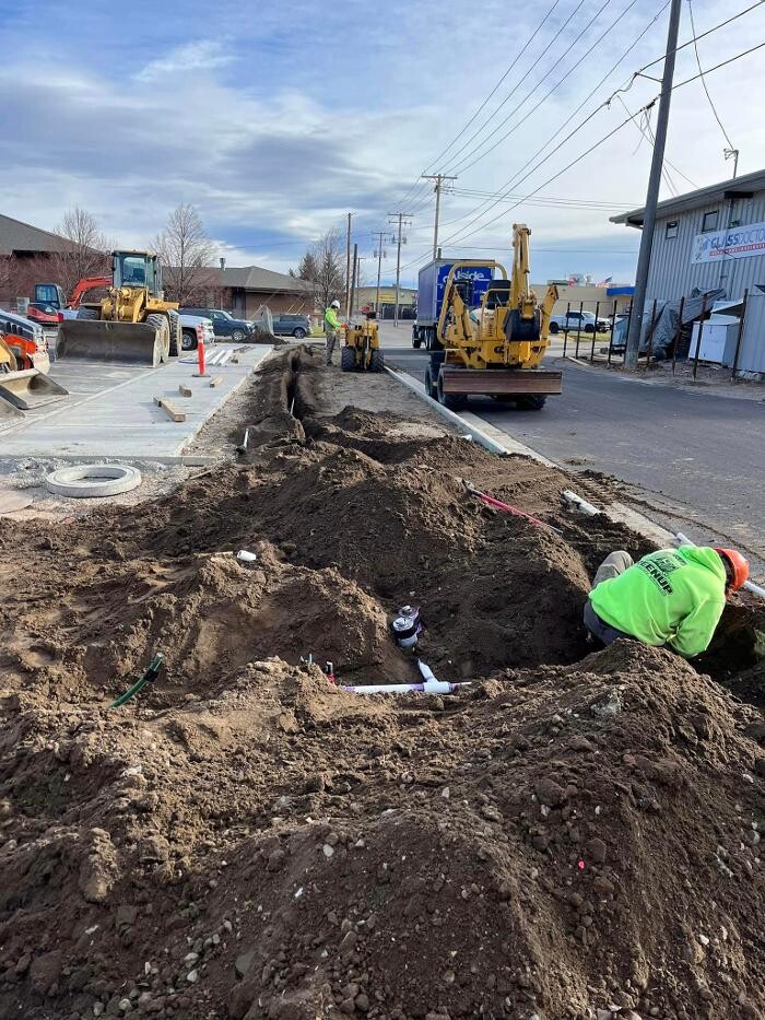 Images Greenup Lawn, Landscape, & Sprinklers