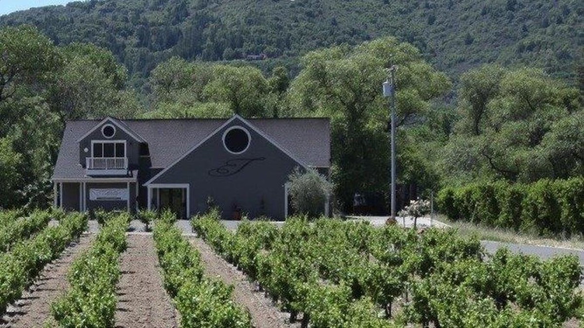 Images Talty Vineyards & Winery