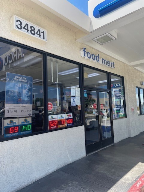 Images InstaBitATM Bitcoin ATM