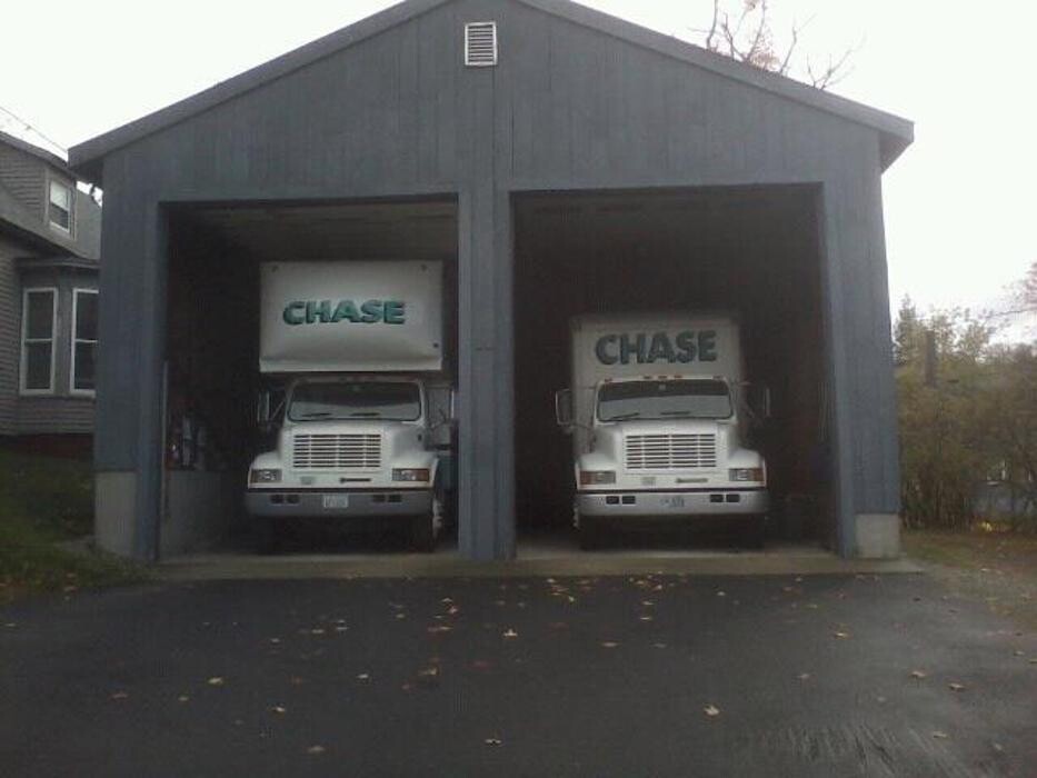 Images Chase the Mover