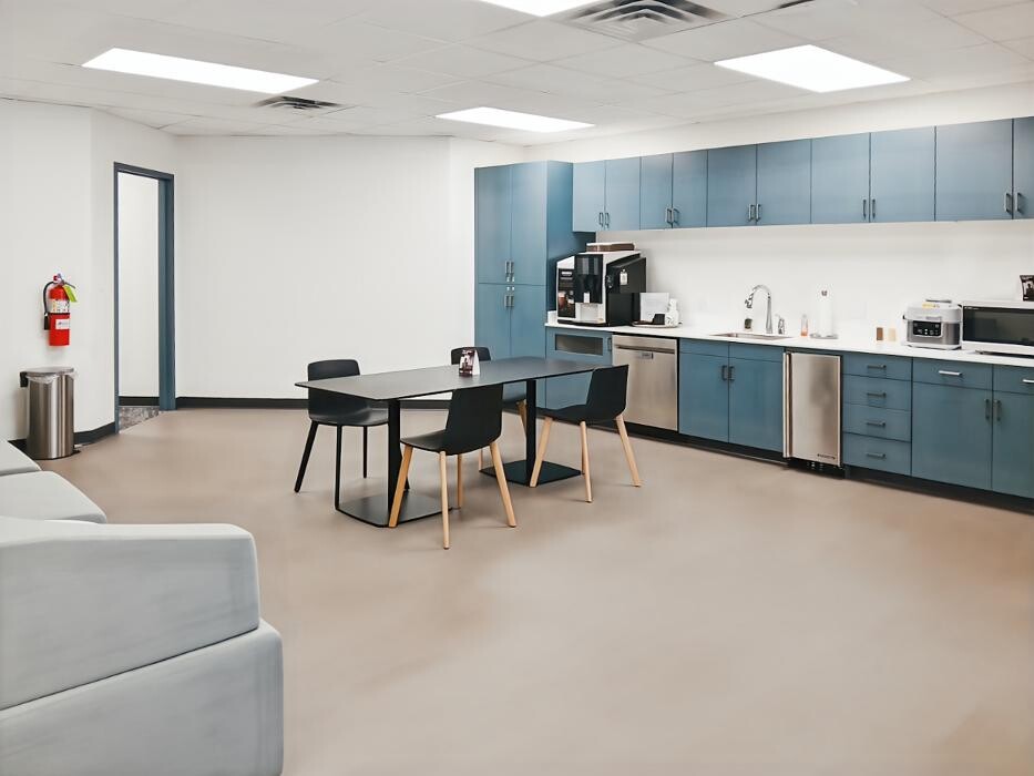 Images Regus North May Avenue