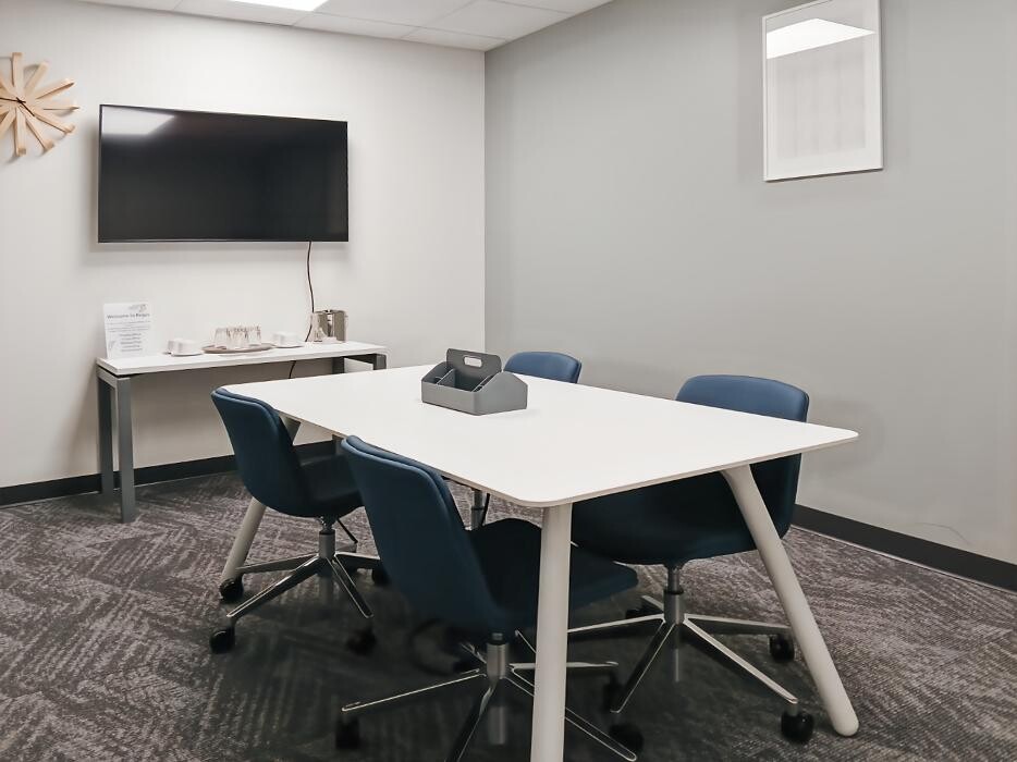 Images Regus North May Avenue