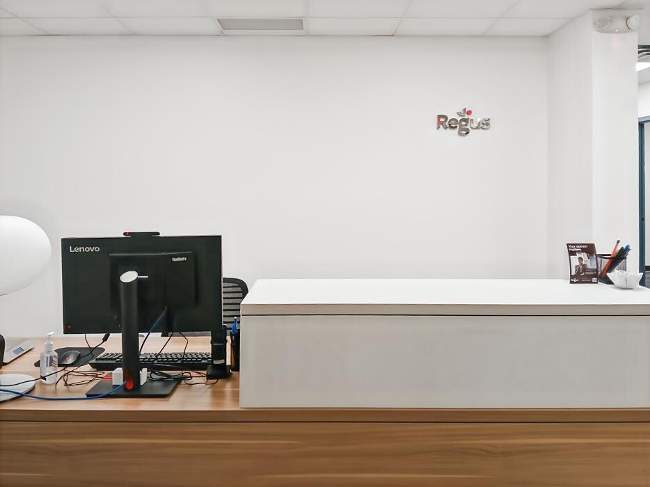 Images Regus North May Avenue